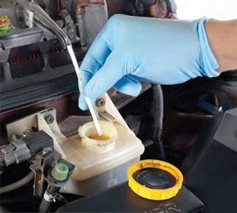 diy car care brake fluid check image